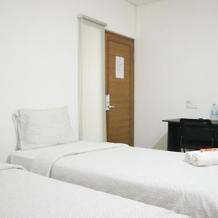 Proven Living Hotel Bandung Exterior foto