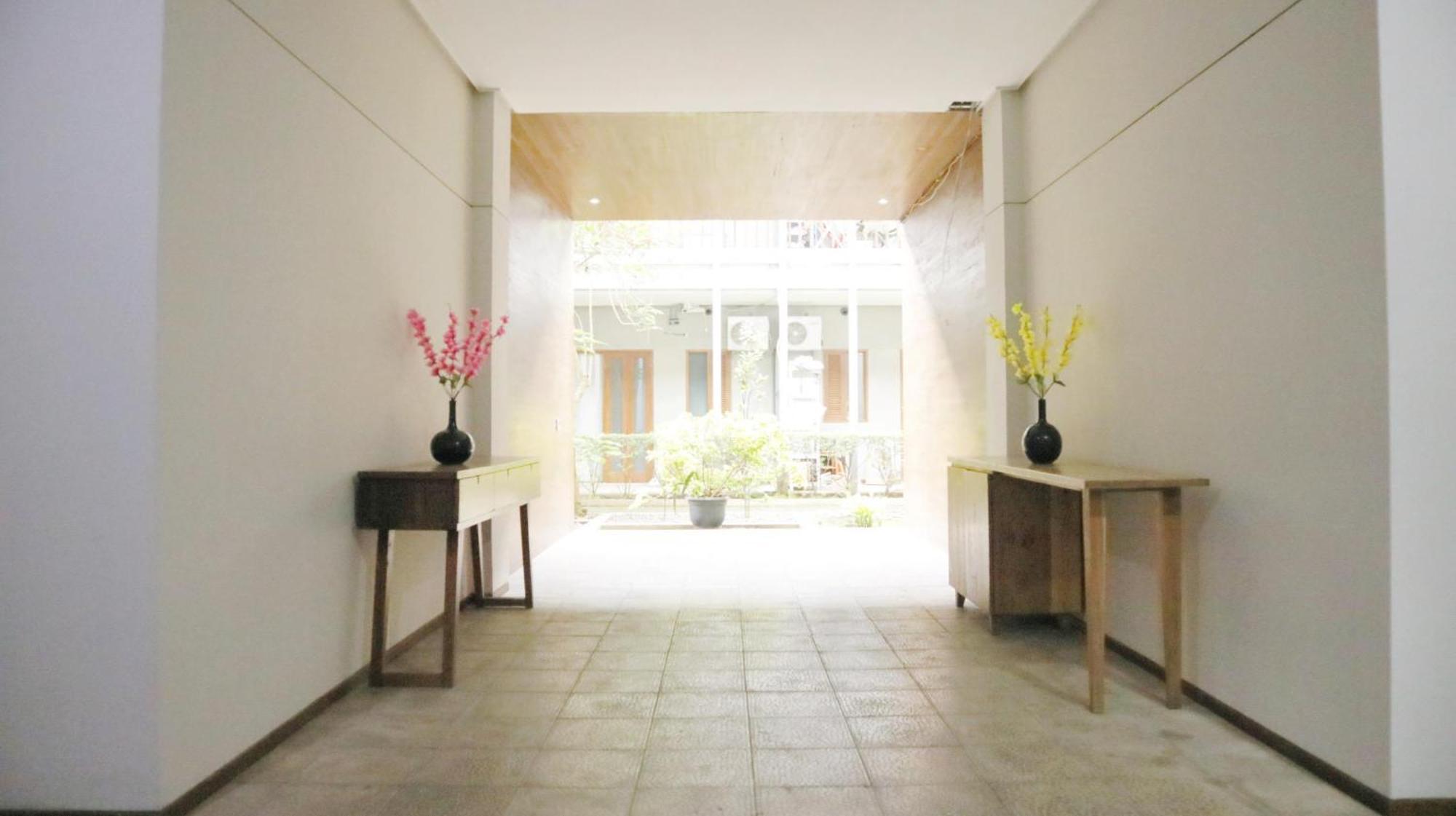 Proven Living Hotel Bandung Exterior foto